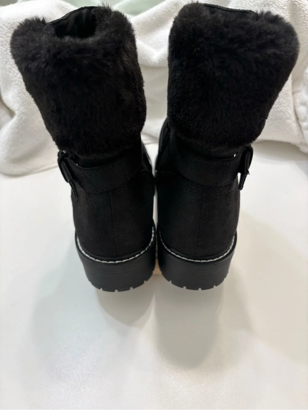 Faux-Fur Trim Black Winter Boots with Side Zip